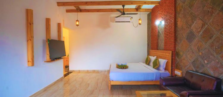 Superior room with sit out