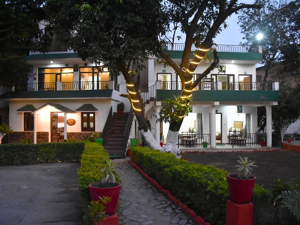 Corbett Paradiso Resort