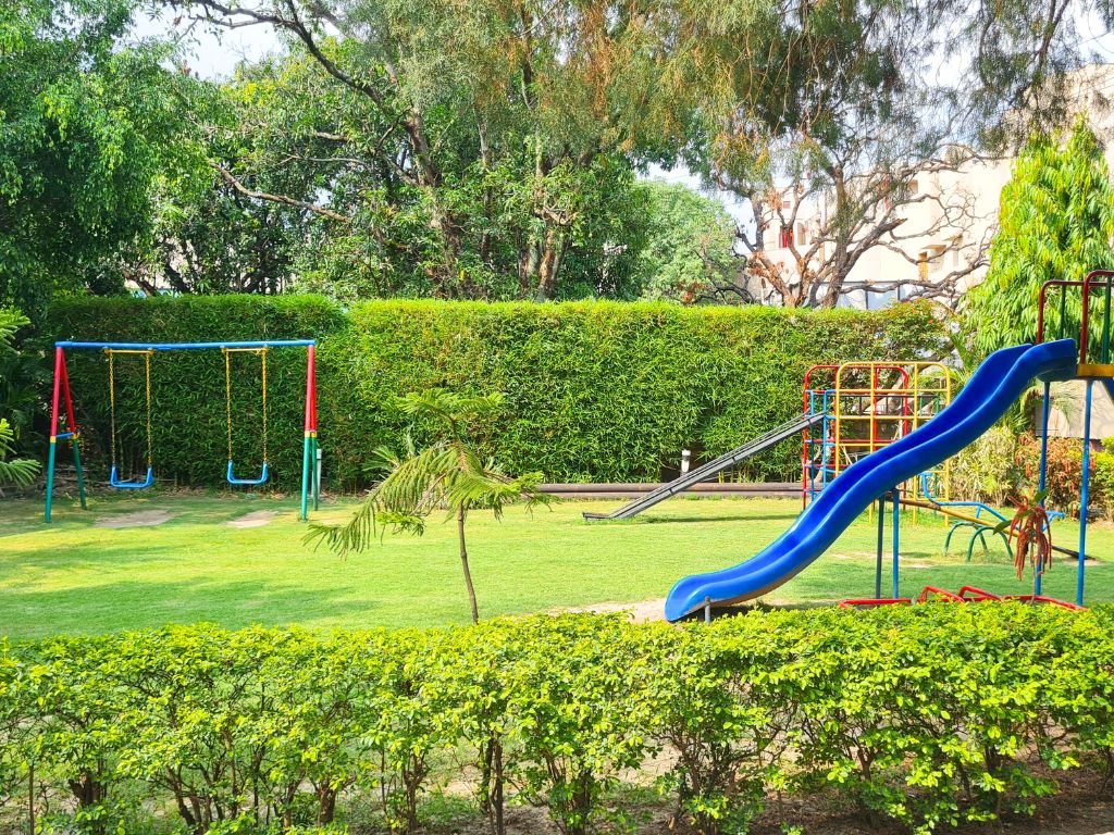 Manu Maharani Resort Corbett