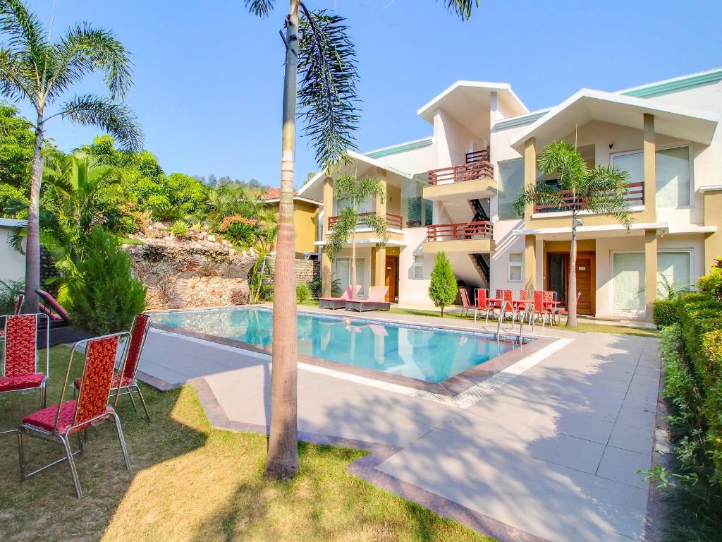 Maulik Mansion Resort