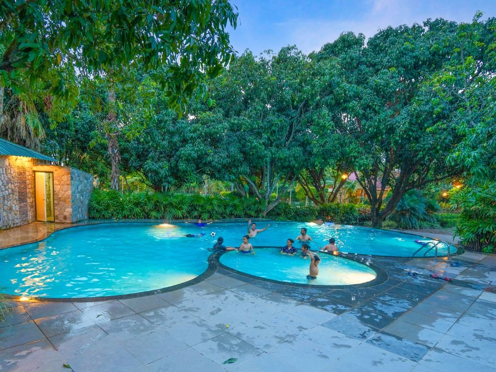 WILD IRIS RESORT & SPA