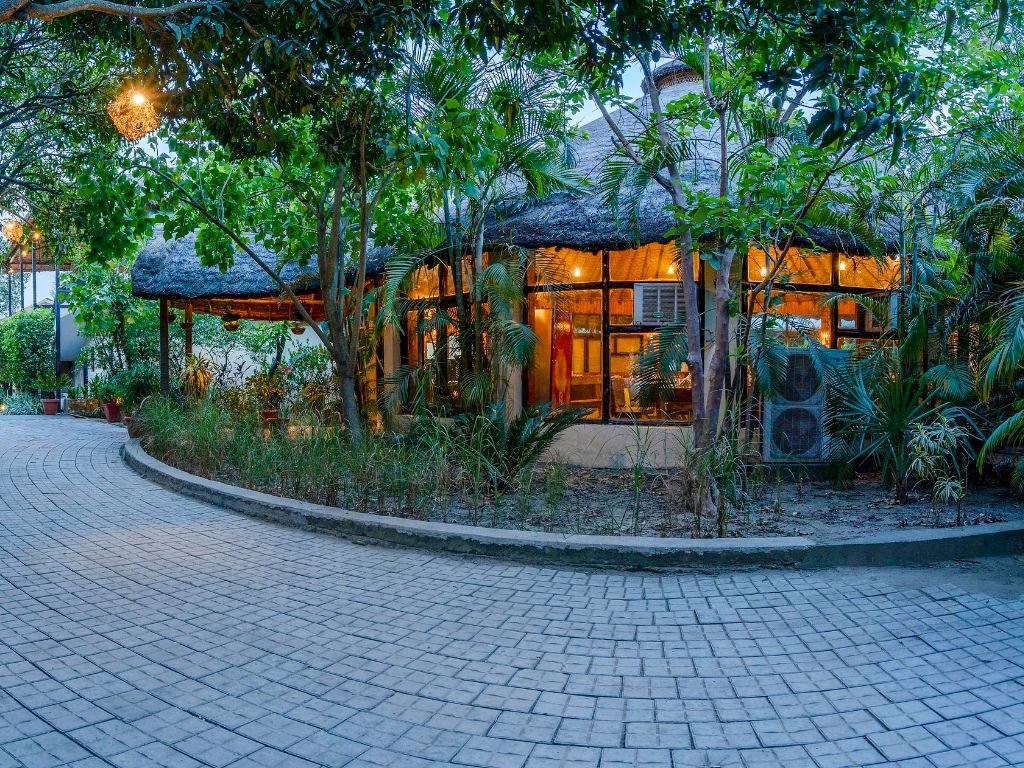 WILD IRIS RESORT & SPA