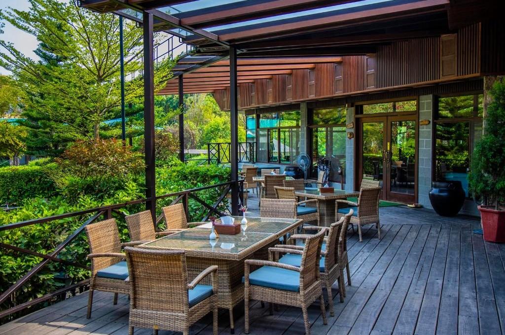  Corbett Aahana Resort