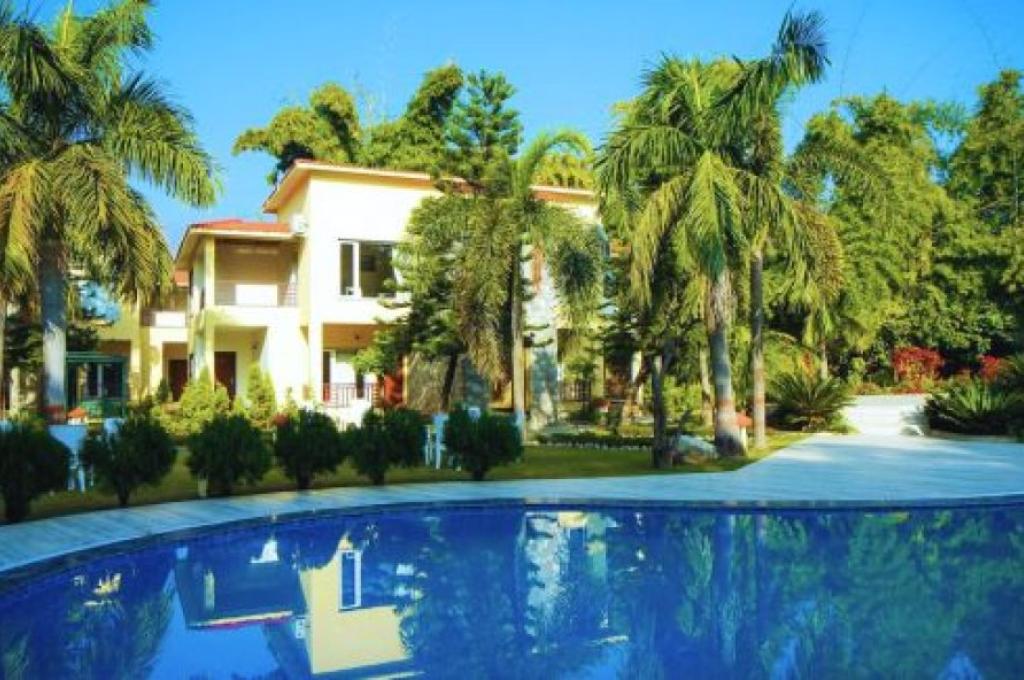 Corbett Mango Bloom River Resort 