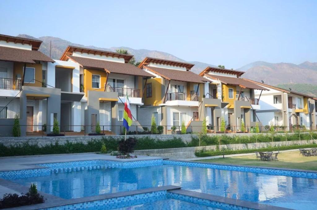  Evara Corbett Resort & Spa