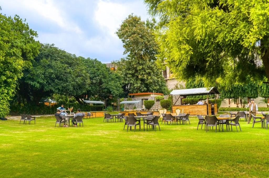 Manu Maharani Resort Corbett