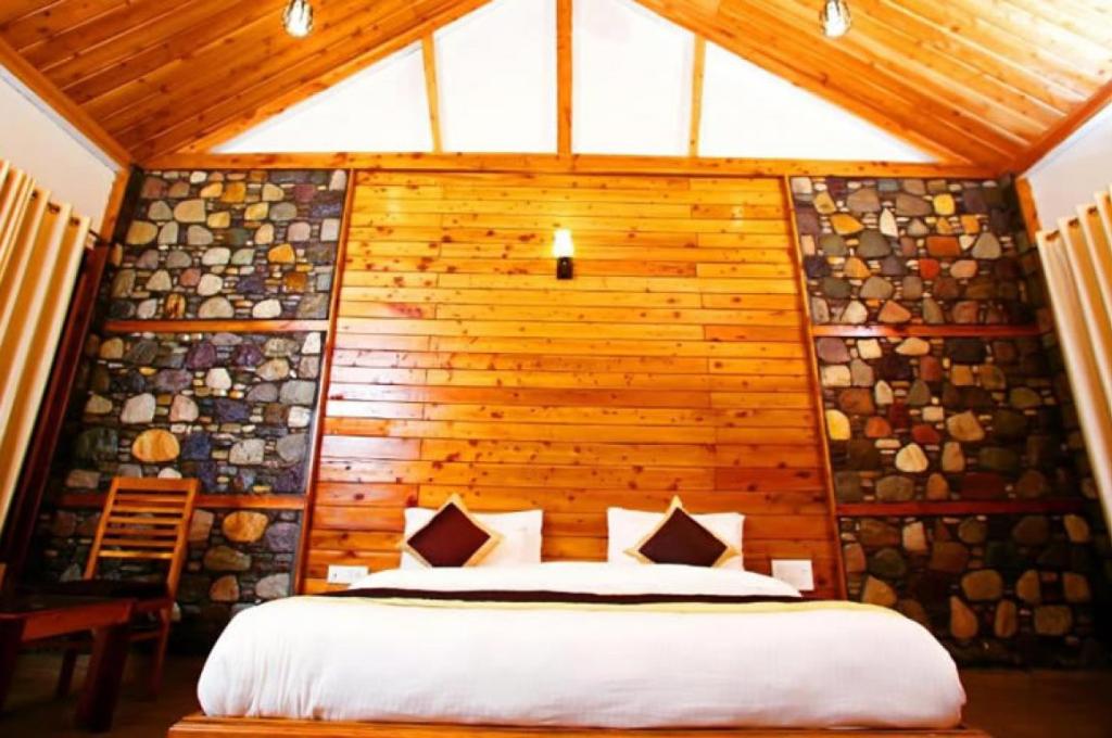 Corbett Manral Resort 